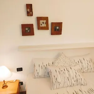 https://la-casina-di-borgo.it-tuscanyhotel.com